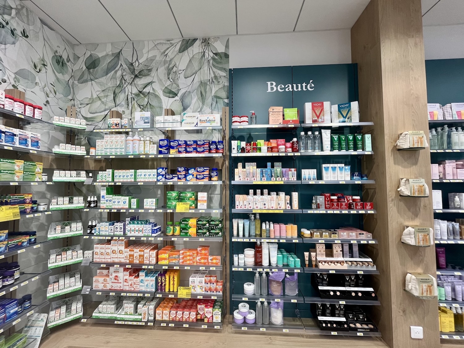 Pharmacie Chene Saint-Amand 9